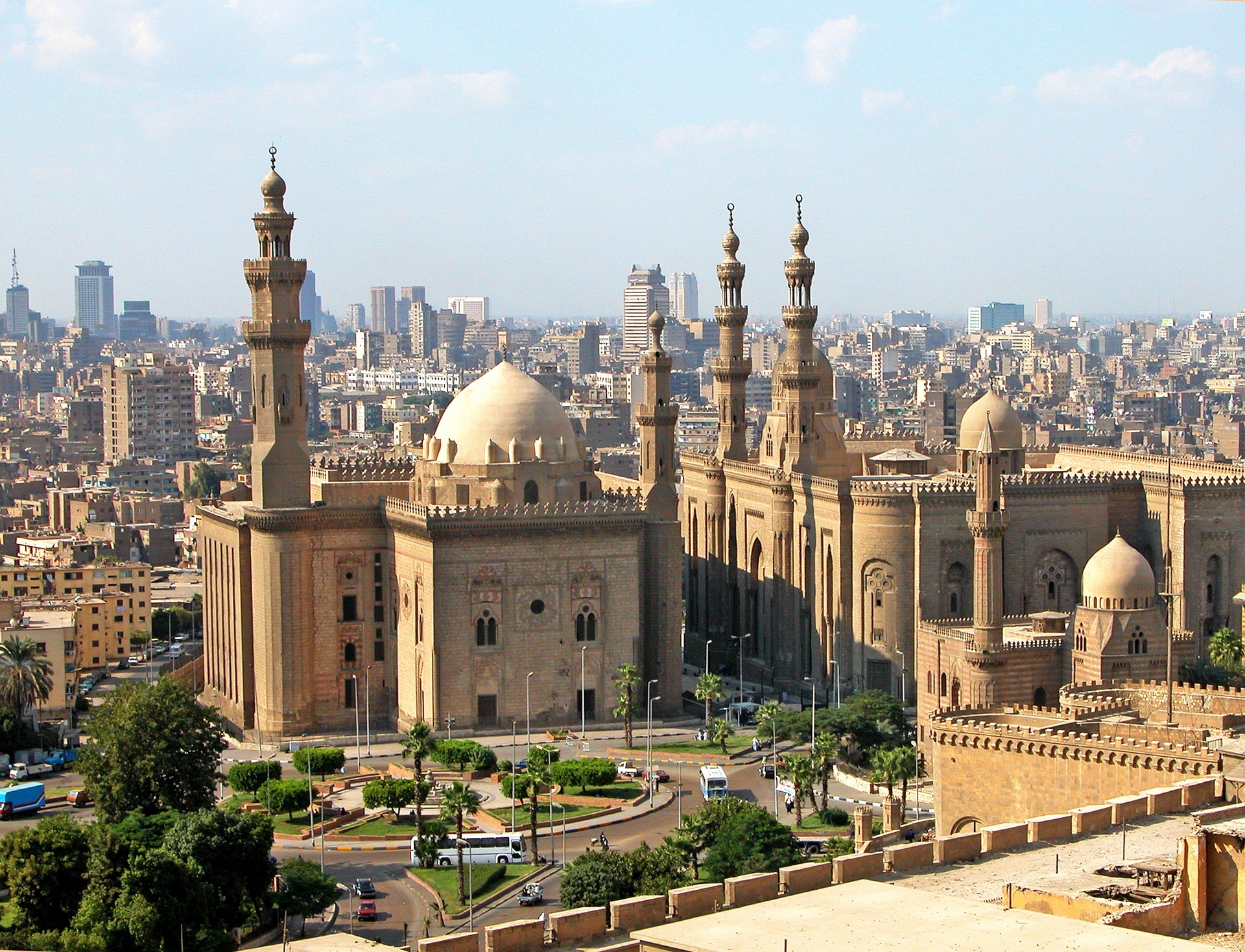How did God use Hassan, a Christian man in Egypt, to share the gospel with Muslim imams? (4 min video)
